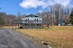 262 Ash Drive Long Pond, PA 18334