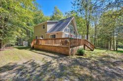 7233 Winnebago Drive Pocono Lake, PA 18347