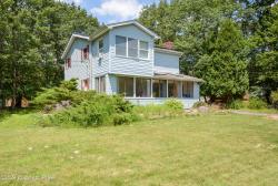 2034 Candlewood Drive Blakeslee, PA 18610