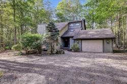 1348 Pine Cone Road Pocono Pines, PA 18350