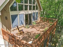 111 High Mountain Lane Tannersville, PA 18372