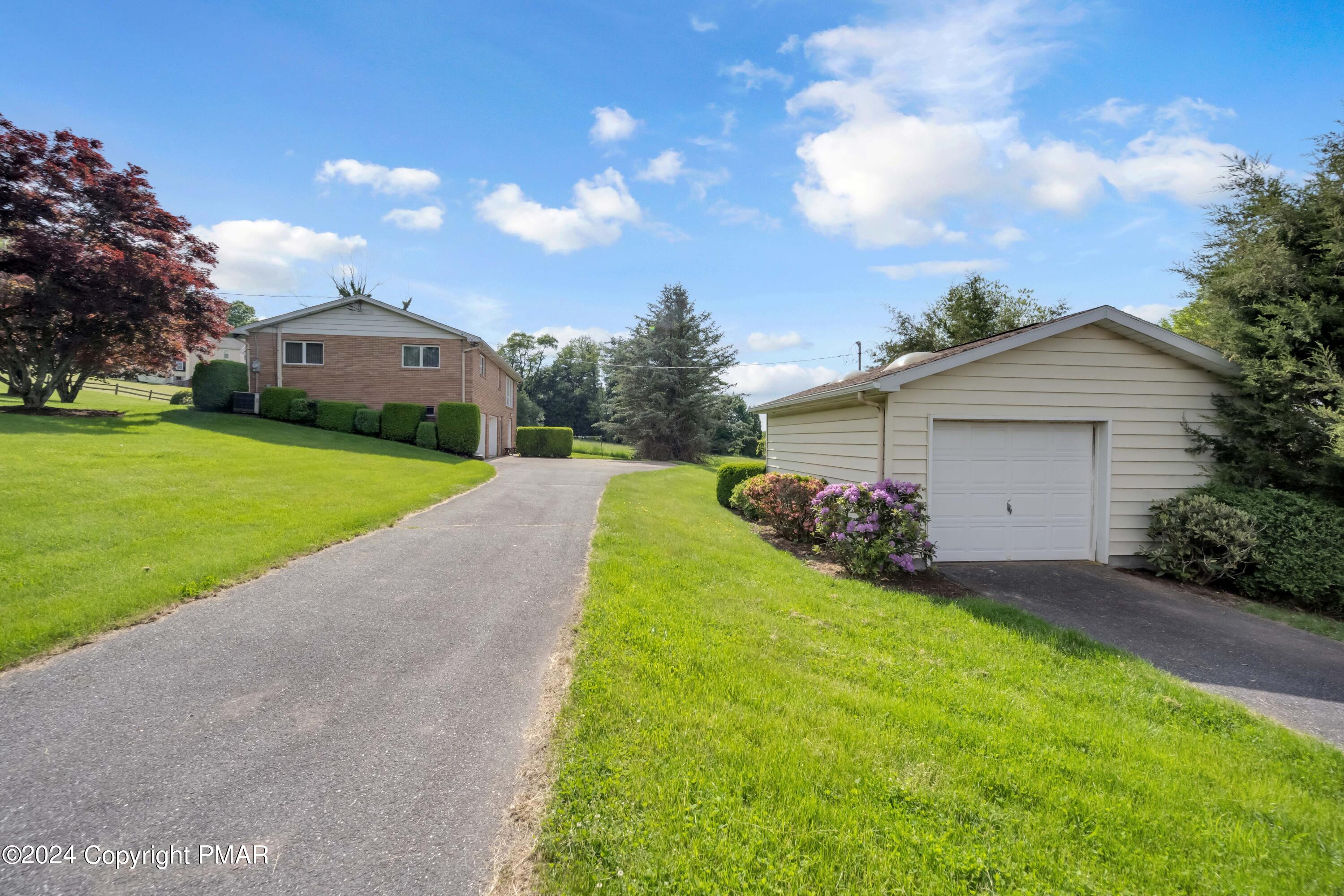 MLS PM115448 17 W Foothills Drive Drums, PA 18222