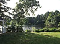 14 Shelly Ln, Mount Pocono, PA 18344