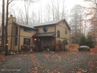 1146 Deer Trl, Pocono Pines, PA 18350
