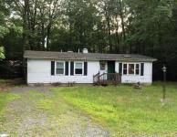 1151 Thunder Dr, Pocono Summit, PA 18346