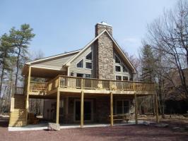58 Pine Knoll Dr, Lake Harmony, PA 18624