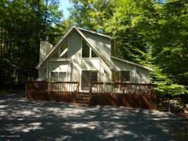 255 Mountain View Drive, Pocono Lake, PA 18347