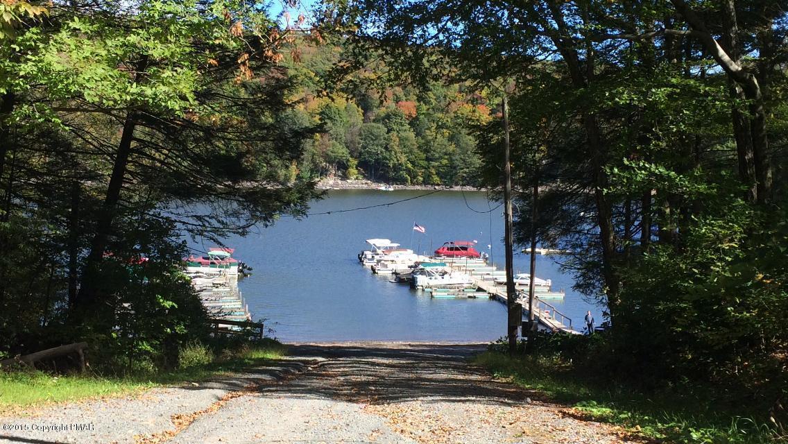 163-165 Al Wa Da Rd. Greentown, pa-Great opportunity to own your own private spot minutes from the speed-boat Lake Wallenpaupack!!