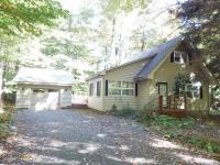 122 Sweetbriar Road, Pocono Pines, PA 18350