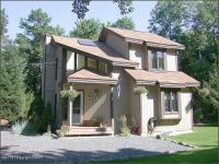 155 Long View Ln, Pocono Pines, PA 18350