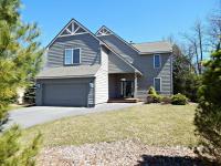 151 Skytop Rd, Pocono Pines, PA 18350