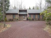 315 Long View Ln, Pocono Pines, PA 18346