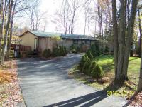 258 N Arrow Dr, Pocono Lake, PA 18347