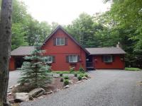 1196 Redwood Ter, Pocono Pines, PA 18350