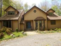 125 Tunkhannock Trl, Pocono Pines, PA 18350