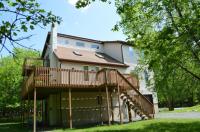 104 Thornberry Ln, Blakeslee, PA 18610