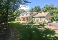 341 Scenic Dr, Blakeslee, PA 18610