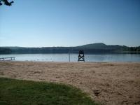 20 N Arrow Dr, Pocono Lake, PA 18347