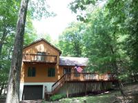 6 Lakewood Rd, Lake Harmony, PA 18624