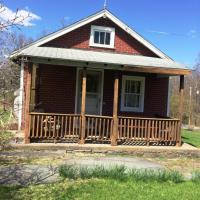 475 Henrys Crossing Rd, Cresco, PA 18326