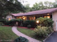 2518 Highview Dr, Brodheadsville, PA 18322