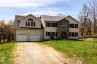 1180 Clover Rd, Long Pond, PA 18334