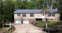 137 Chippewa Dr, Pocono Lake, PA 18347