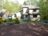 34 Brook Trout Trl, Pocono Pines, PA 18350