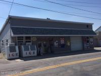 250 N Pine St, Summit Hill, PA 18350