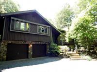 432 Miller Dr, Pocono Pines, PA 18350