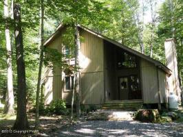 138 Elk Run Road, Pocono Lake, PA 18347