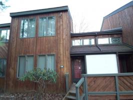 65 Ruffed Grouse Ct, Lake Harmony, PA 18624