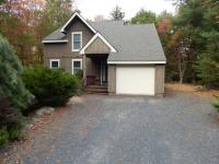 489 Brookside Dr, Pocono Pines, PA 18350