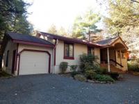 128 Tanglewood Drive, Pocono Pines, PA 18350
