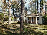 109 Sweet Pea Ln, Pocono Pines, PA 18350