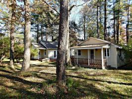 109 Sweet Pea Ln, Pocono Pines, PA 18350
