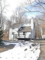 3130 Tuskegee Dr, Pocono Lake, PA 18347