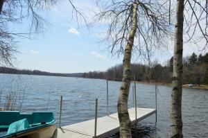 286 N Arrow Dr, Pocono Lake, PA 18347