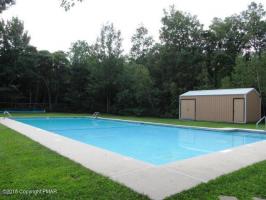 76 Robertson Rd, Jim Thorpe, PA 18229