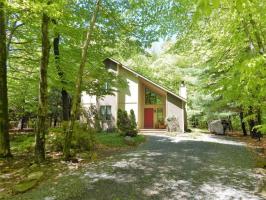 5541 Fox Run, Pocono Pines, PA 18350