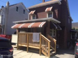 326 W Catawissa St, Nesquehoning, PA 18240