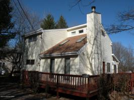 477 Towamensing Rd, Albrightsville, PA 18210