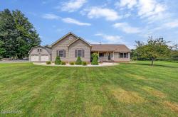 915 Meadowlark Drive Madison Township, PA 18444