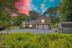 3151 Lakeview Terrace Canadensis, PA 18325