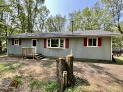 107 Davis Circle Bushkill, PA 18324