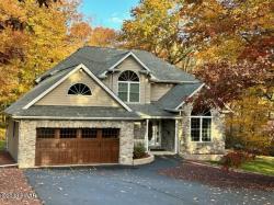 200 Comstock Drive Lords Valley, PA 18428