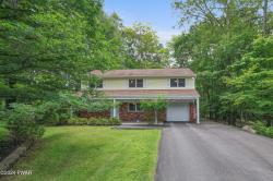 111 Naomi Lane Cresco, PA 18326