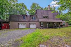 1060 Mountain Top Drive Lake Ariel, PA 18436