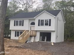 103 Cherokee Trail Dingmans Ferry, PA 18328