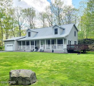 100 Farrier Lane Lords Valley, PA 18428